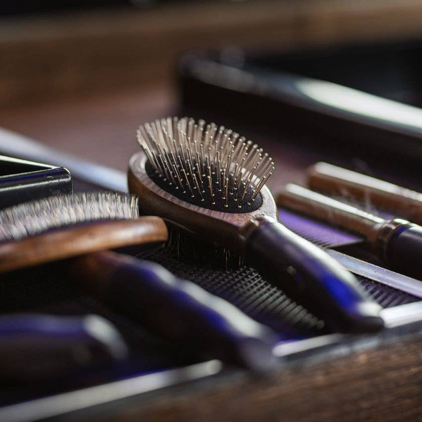 Barbershop Slicker Brush for Dogs – Croci